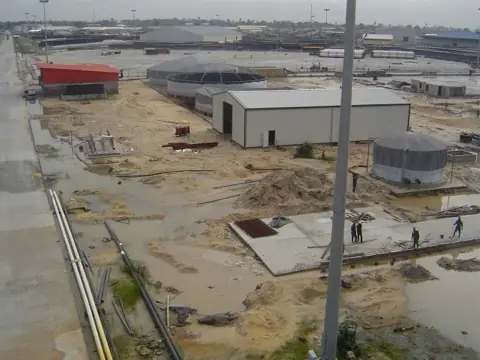 Site works for water distribution systems, Nigeria